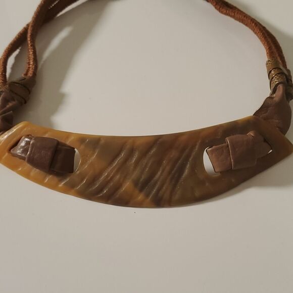 Beautiful leather belt. 19'..made in leather shop. - Picture 2 of 9